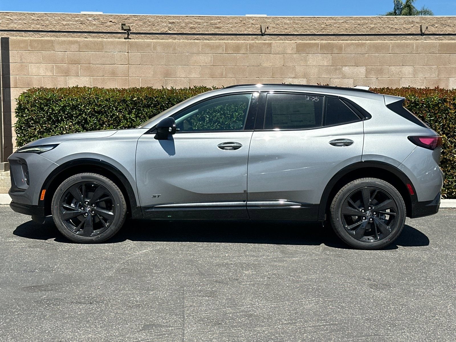 2026 Buick Envision Sport Touring photo 5