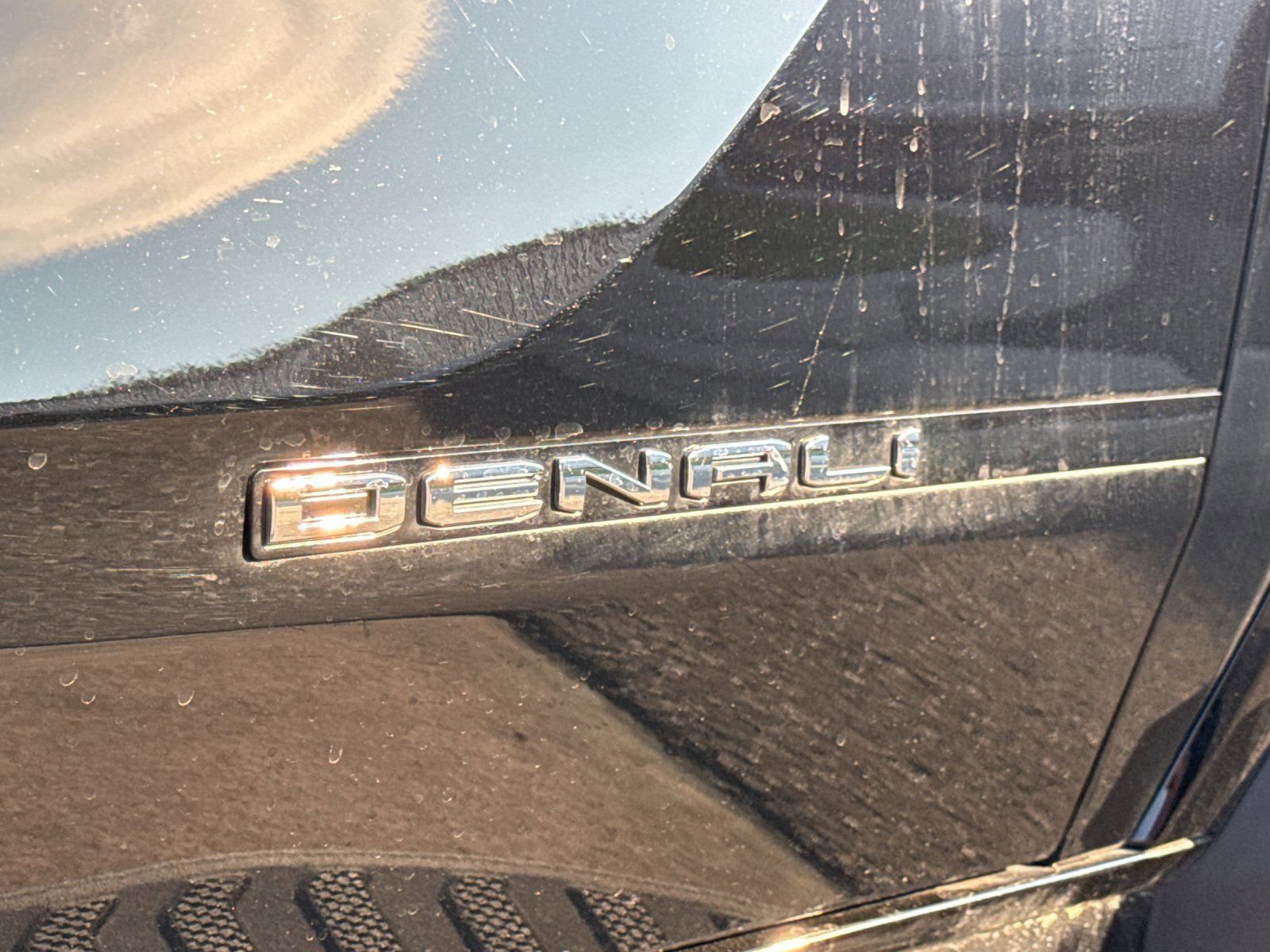 2025 GMC Sierra EV Denali - Photo 24