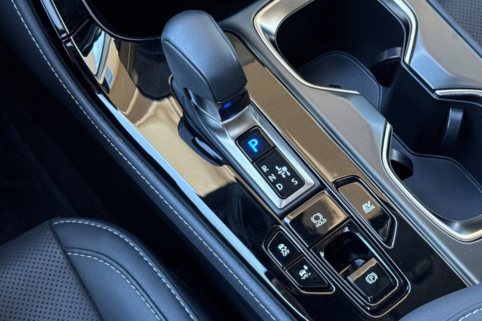 2024 Lexus NX Hybrid 350h - Photo 25