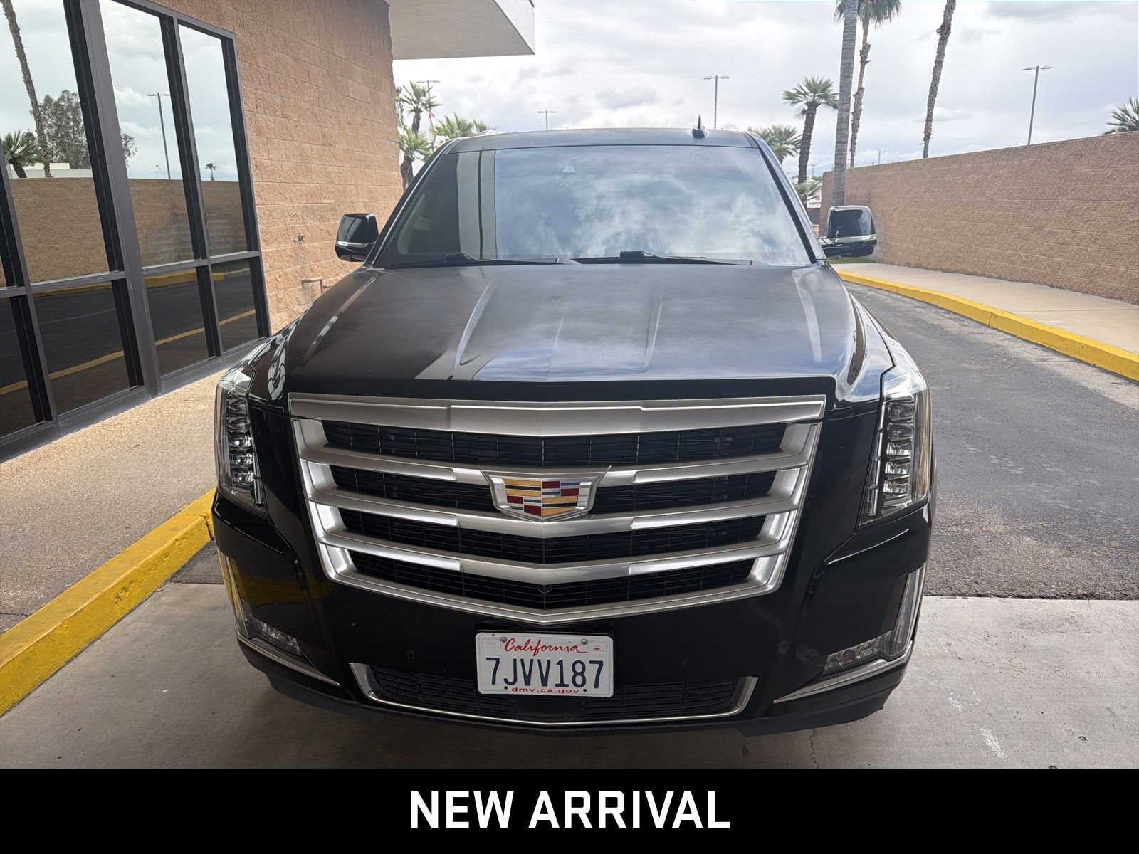 2015 CADILLAC Escalade Premium photo 2