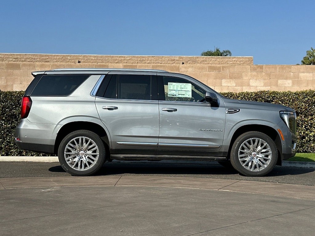 New 2025 GMC Yukon Elevation SUV