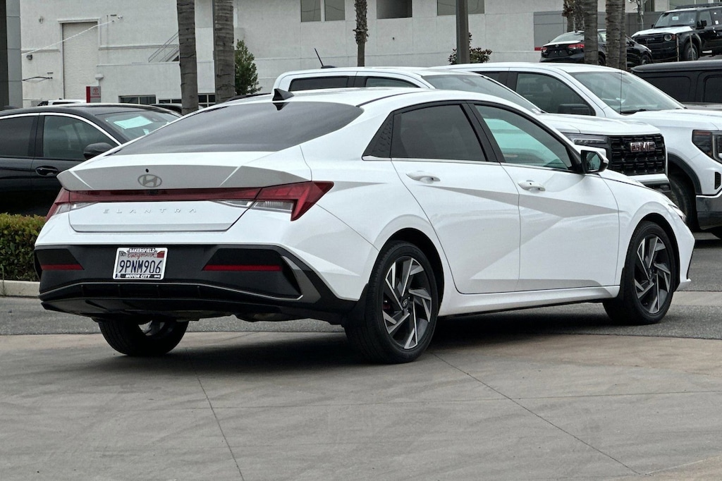 Used 2024 Hyundai Elantra SEL Sedan