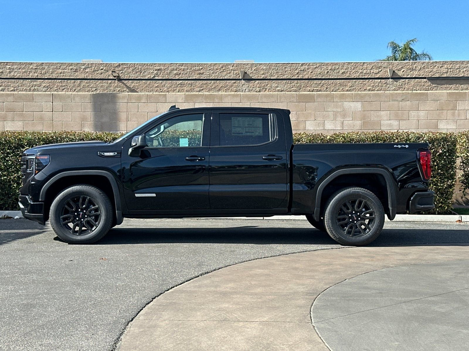 2026 GMC Sierra 1500 Elevation photo 5