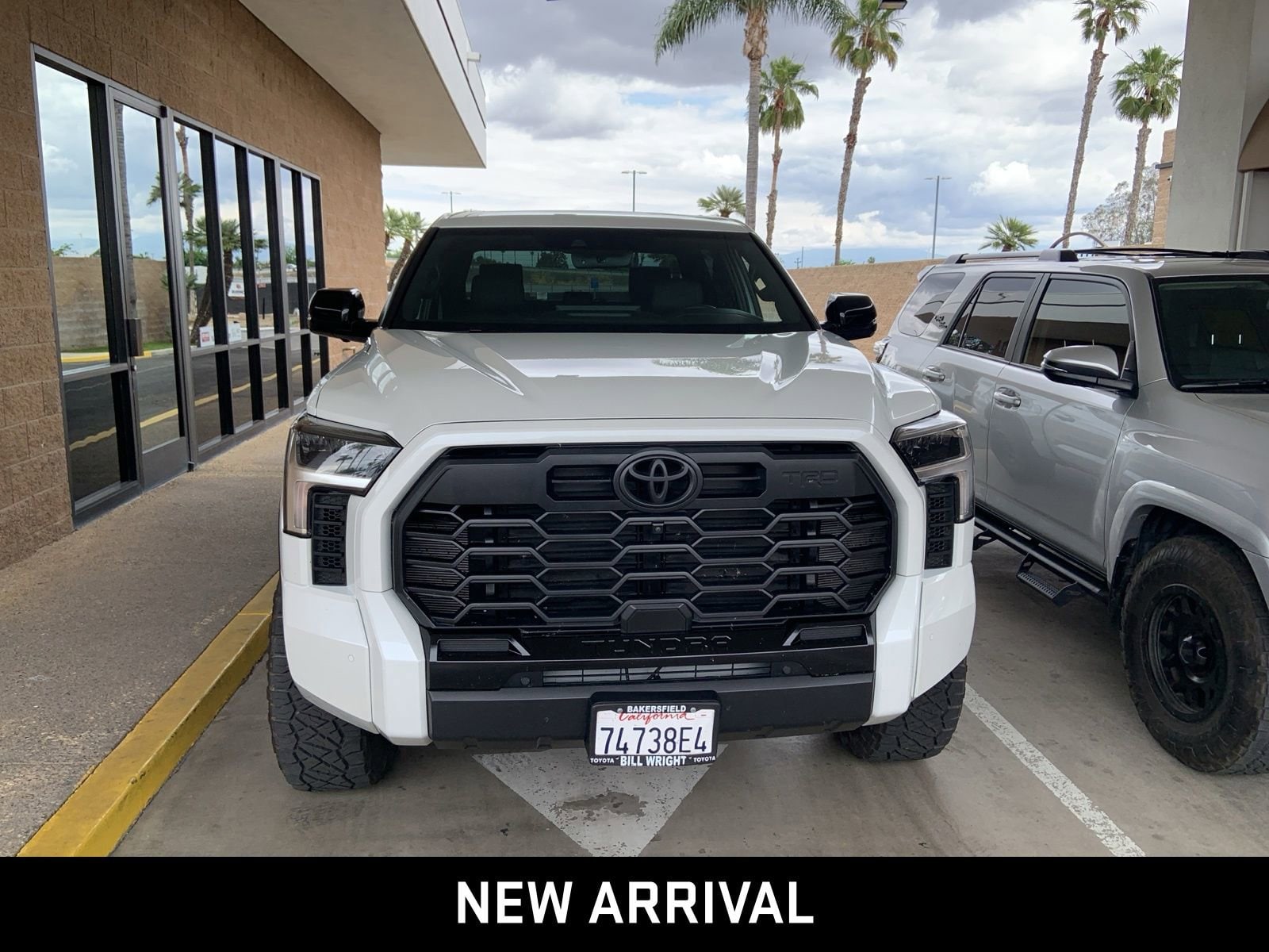 2025 Toyota Tundra 4WD Limited Hybrid photo 2