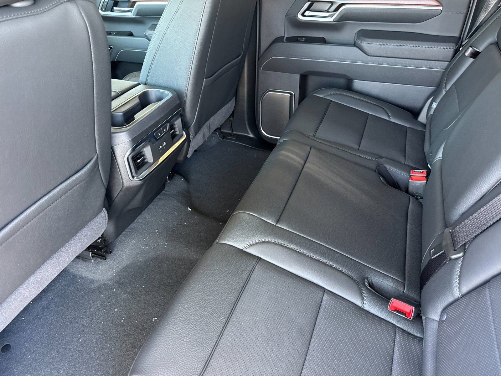 2026 GMC Sierra 2500HD Denali - Photo 11