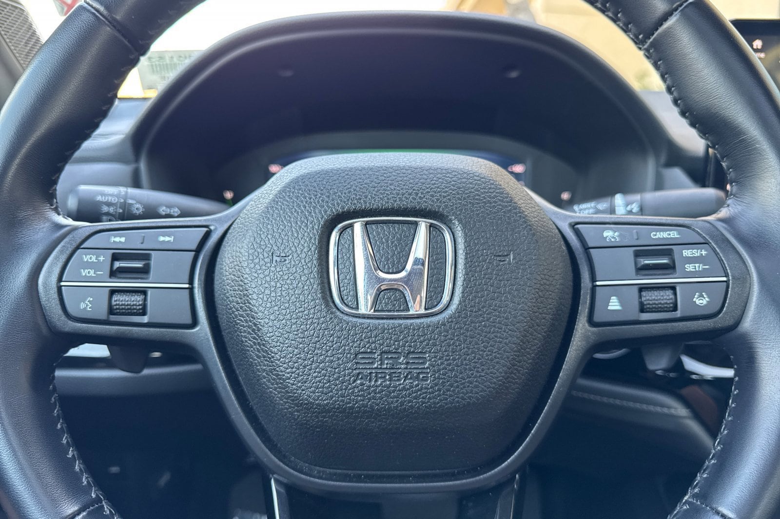 2025 Honda Accord Hybrid EX-L - Photo 23