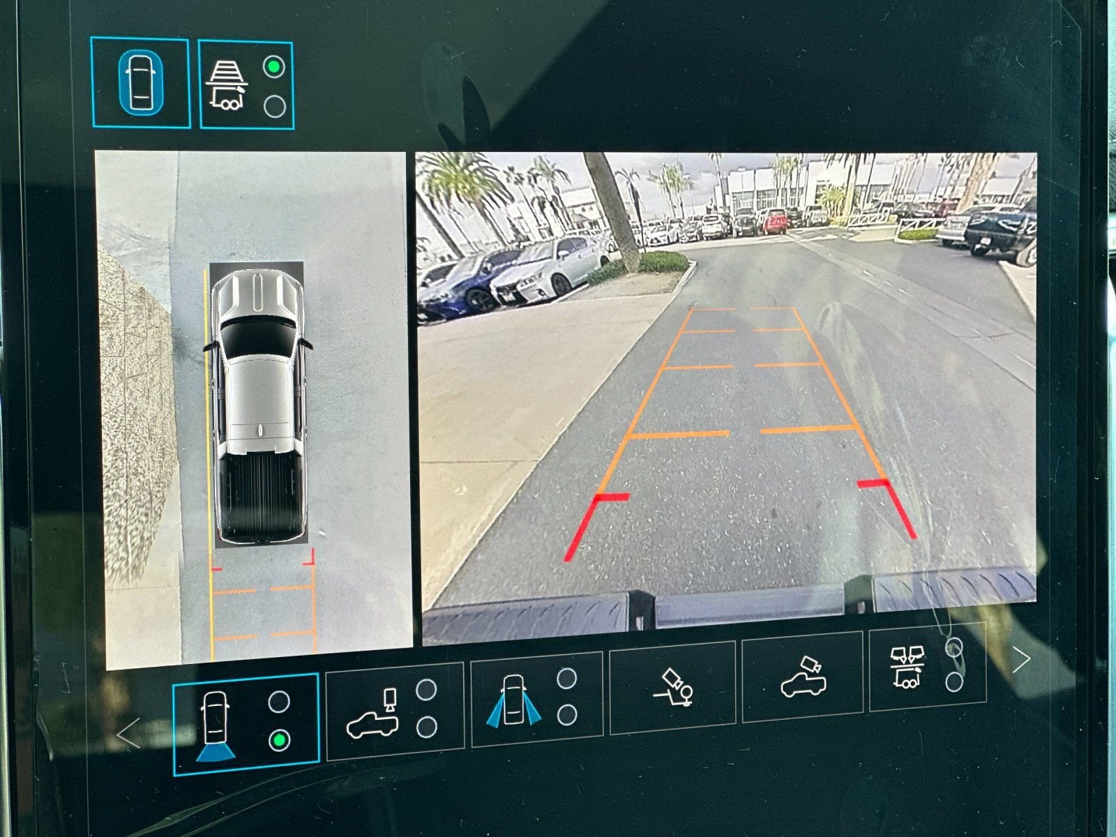 2025 GMC Sierra EV Denali - Photo 19
