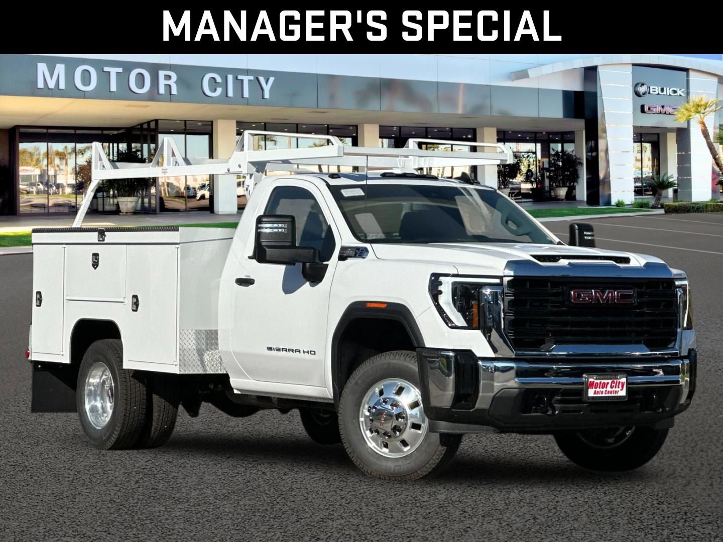 2025 GMC Sierra 2WD Regular Cab Long Box DRW Pro's photo