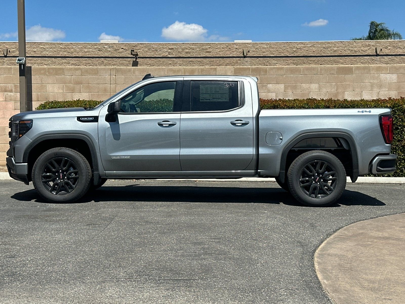 2026 GMC Sierra 1500 Elevation photo 5