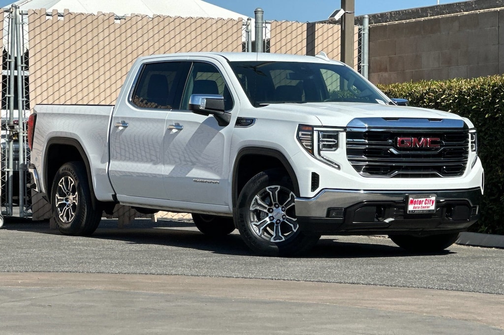 Used 2025 GMC Sierra 1500 SLT Truck