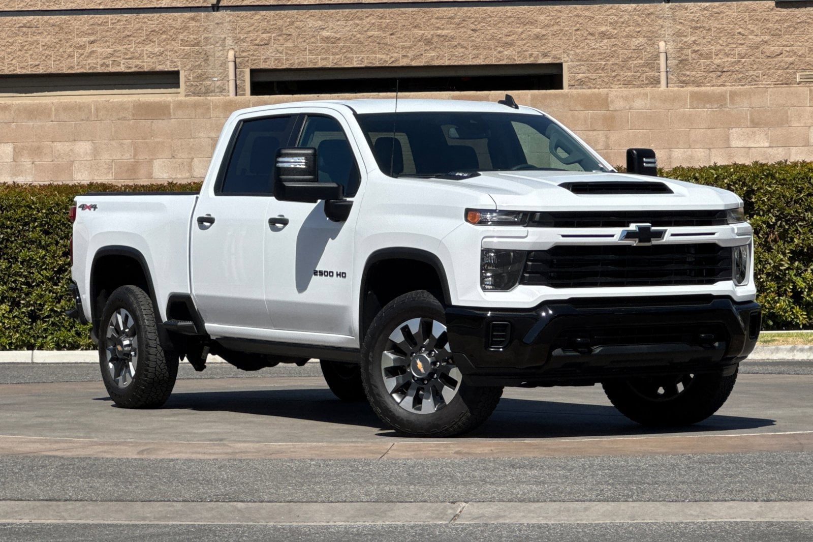 2024 Chevrolet Silverado 2500HD Custom - Photo 2