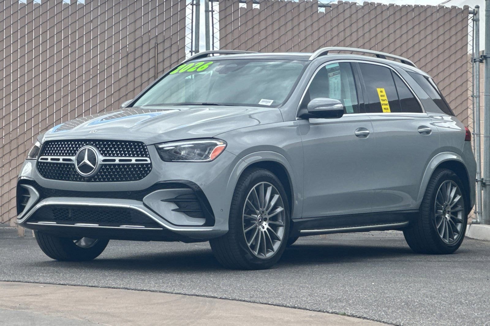 2026 Mercedes-Benz GLE GLE 450 photo 3