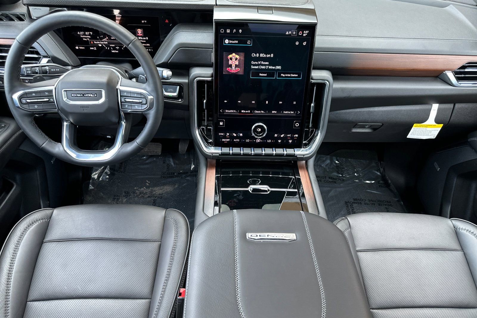 2026 GMC Yukon Denali - Photo 14