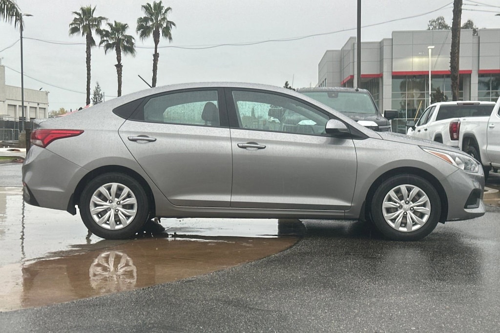 Used 2022 Hyundai Accent SE Sedan