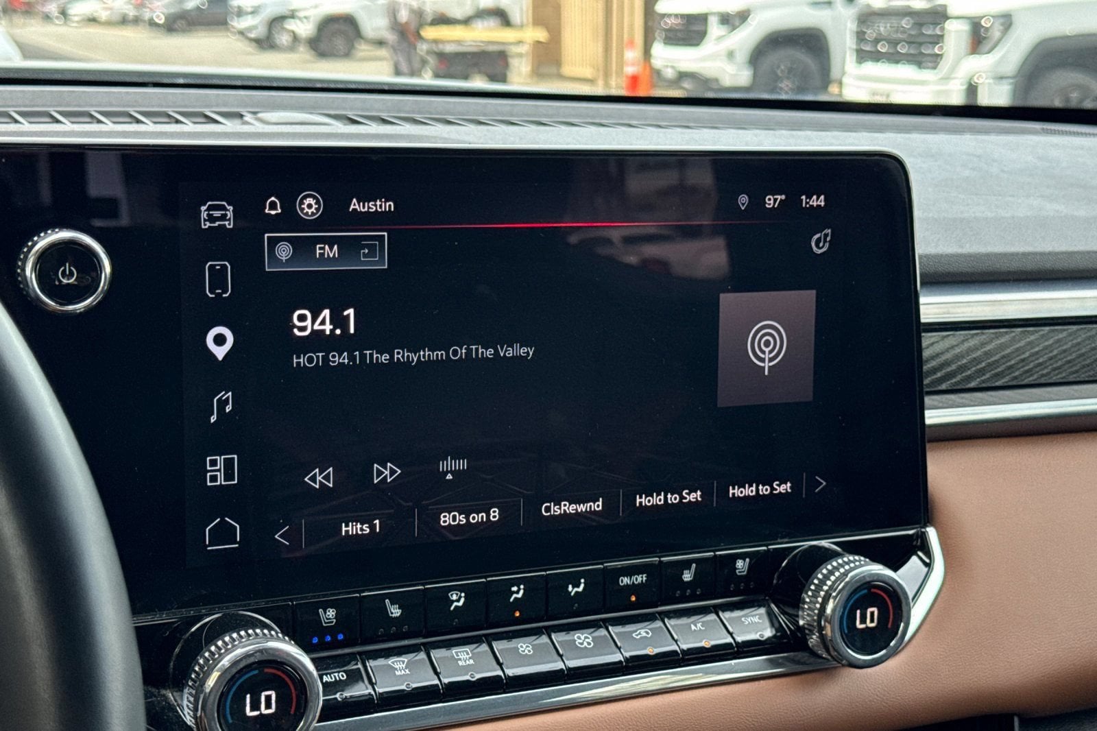 2023 GMC Canyon AT4 - Photo 18