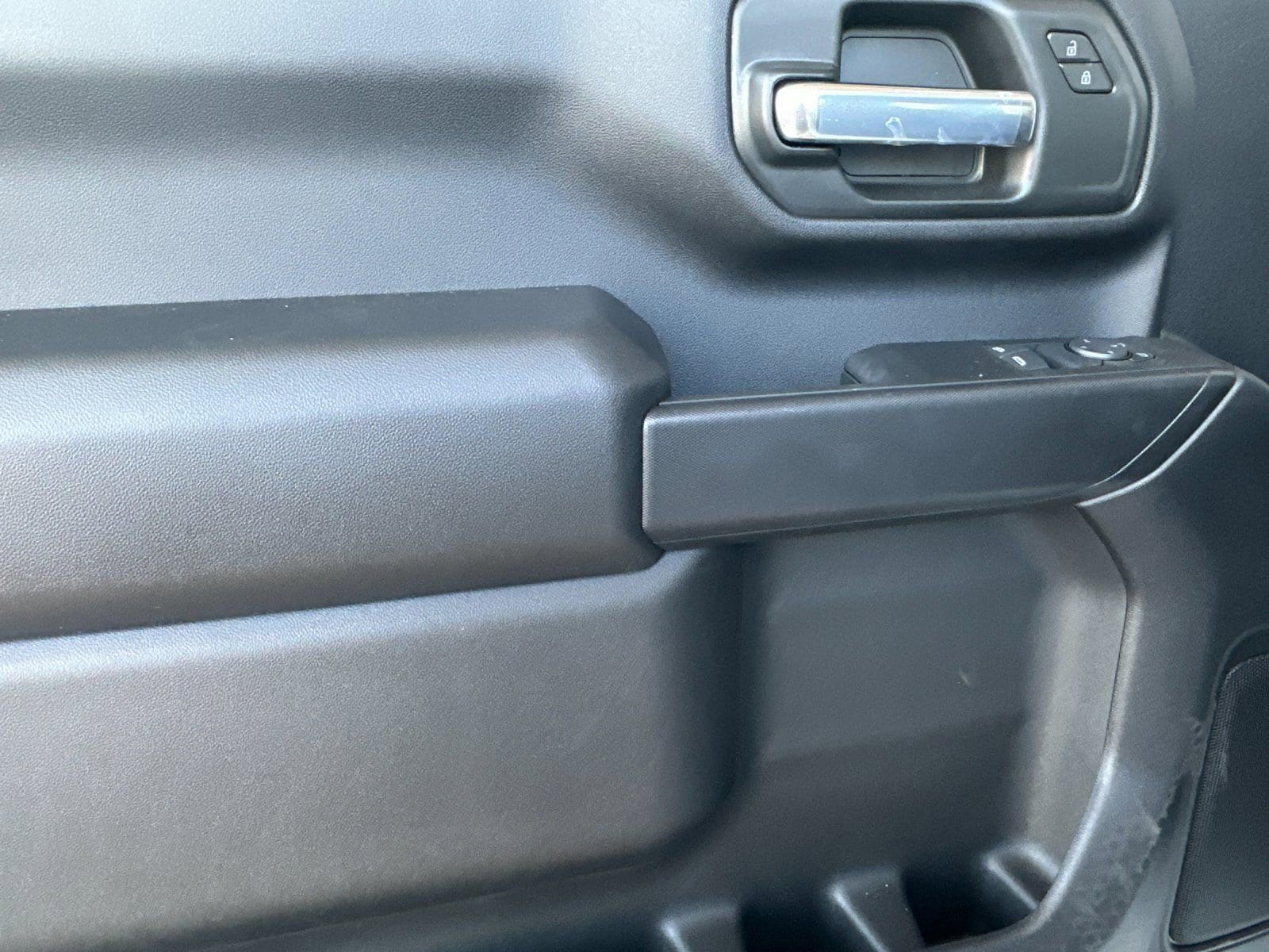 2025 GMC Sierra 2500HD Pro - Photo 11