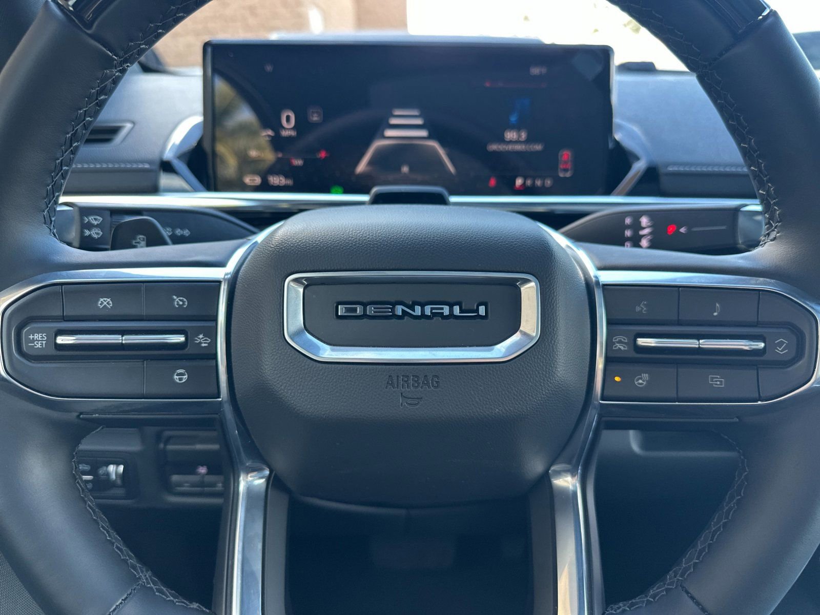 2025 GMC Sierra EV Denali - Photo 21