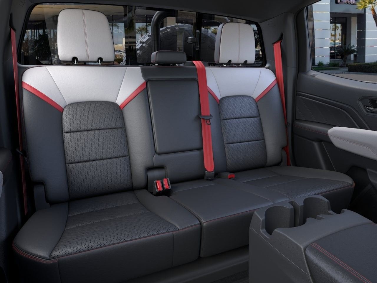 2026 GMC Canyon AT4X - Photo 17