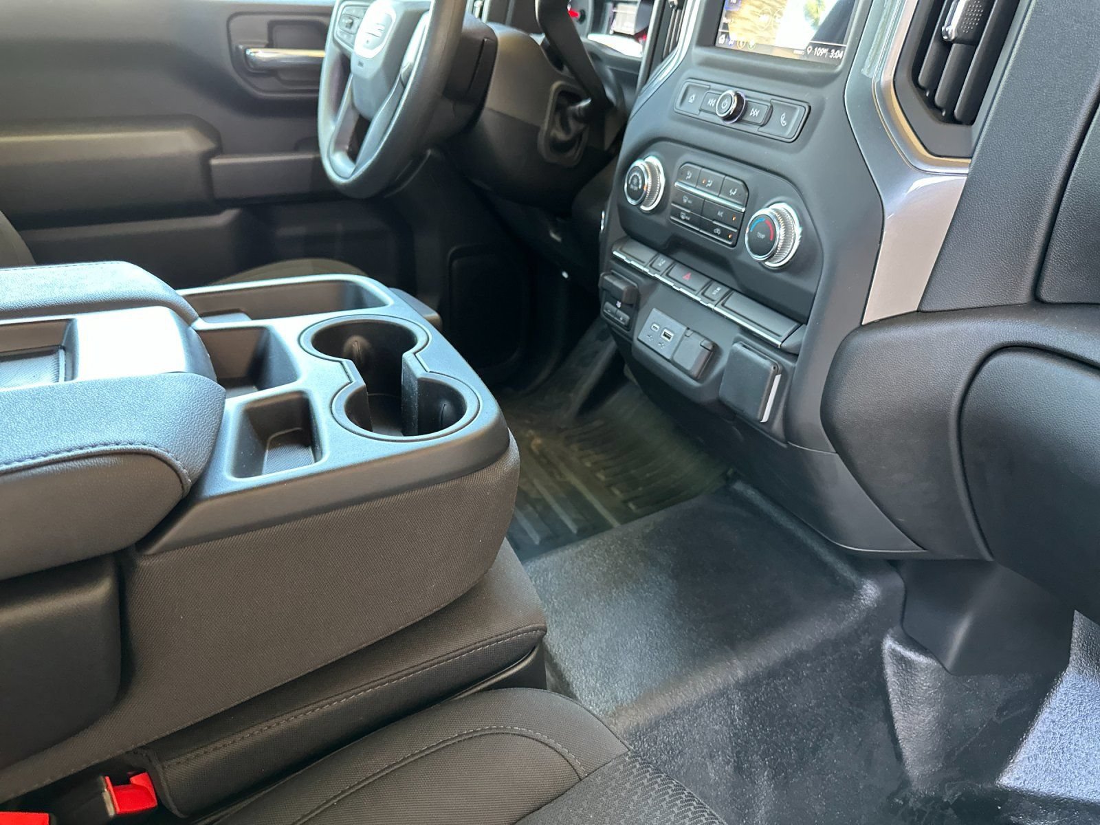 2025 GMC Sierra 3500HD Pro - Photo 14