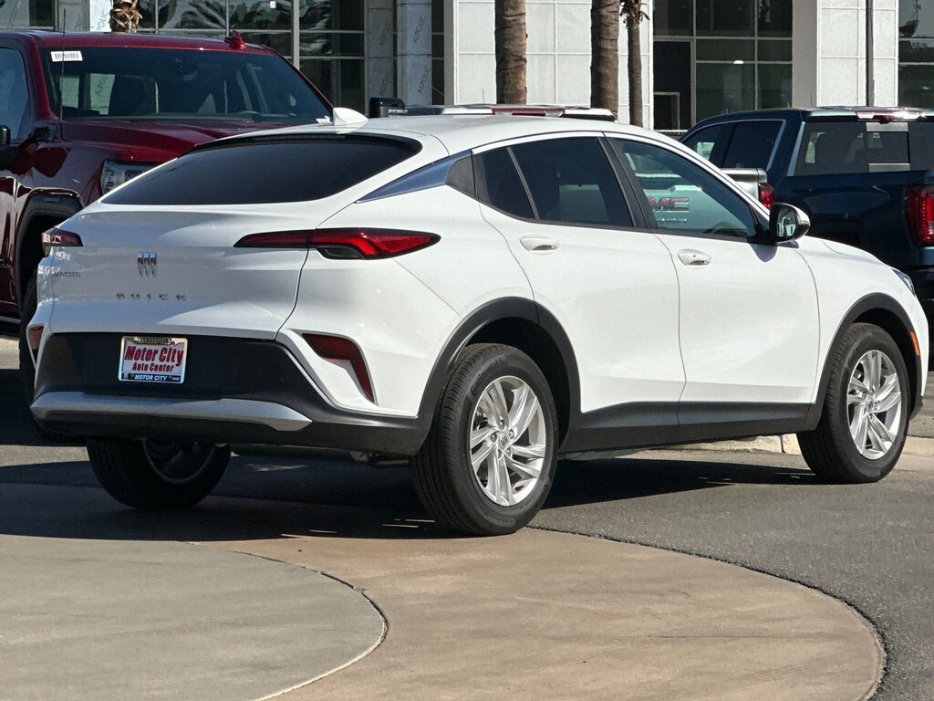 New 2025 Buick Envista Preferred SUV
