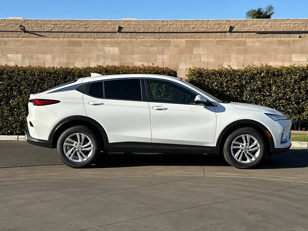 New 2025 Buick Envista Preferred SUV
