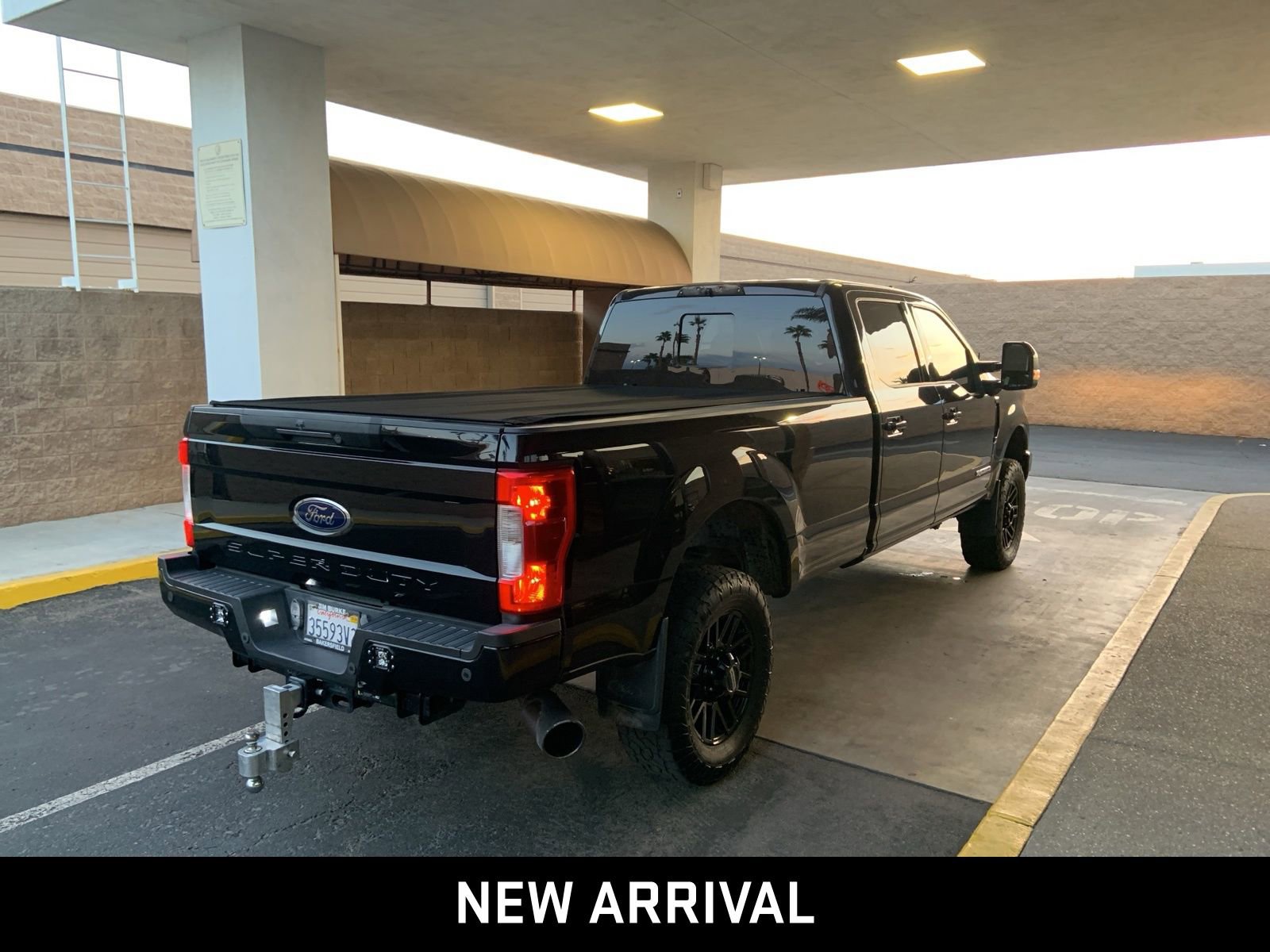 2019 Ford F-350 Lariat photo 3