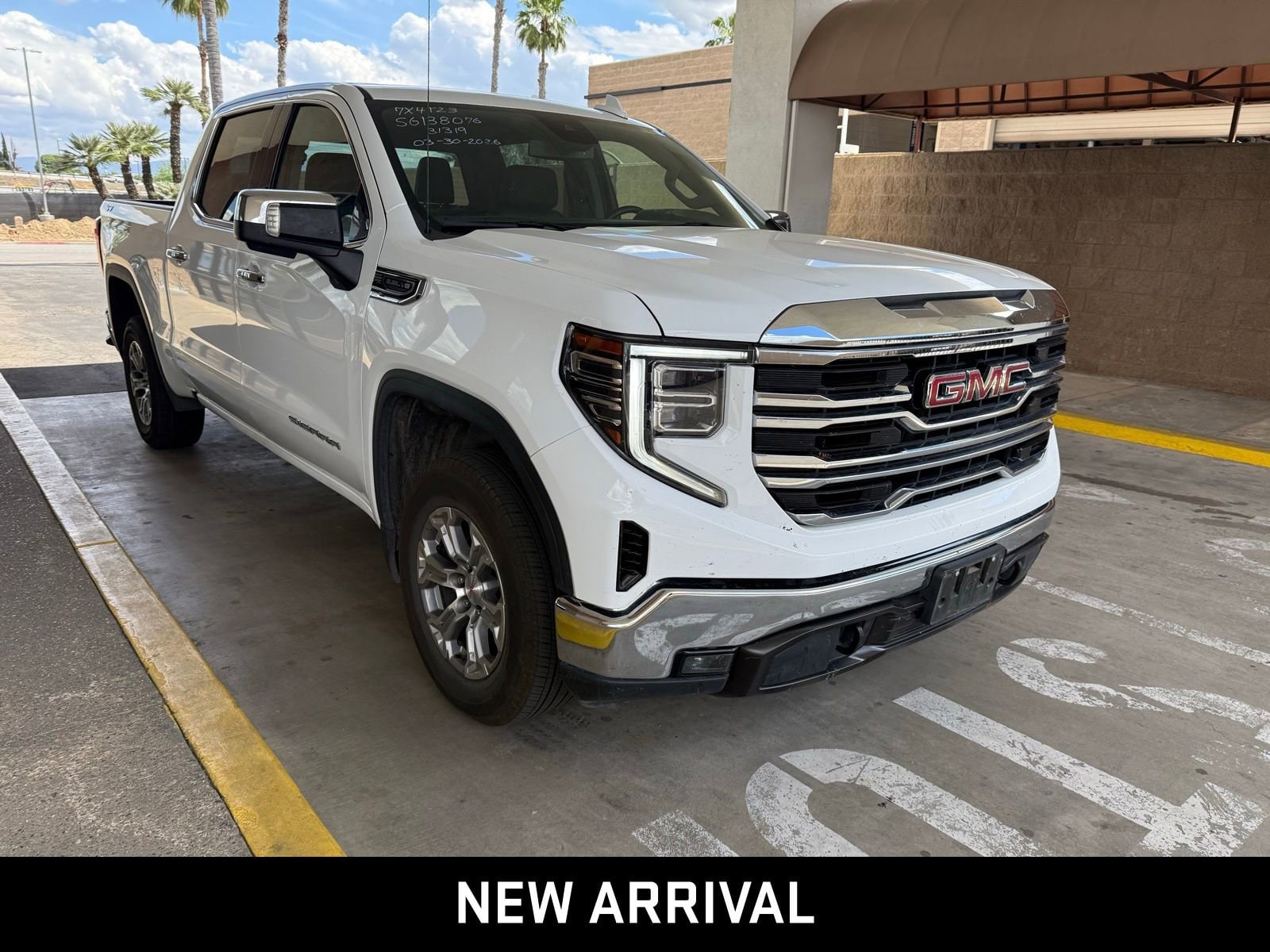 2025 GMC Sierra 1500 SLT photo 5