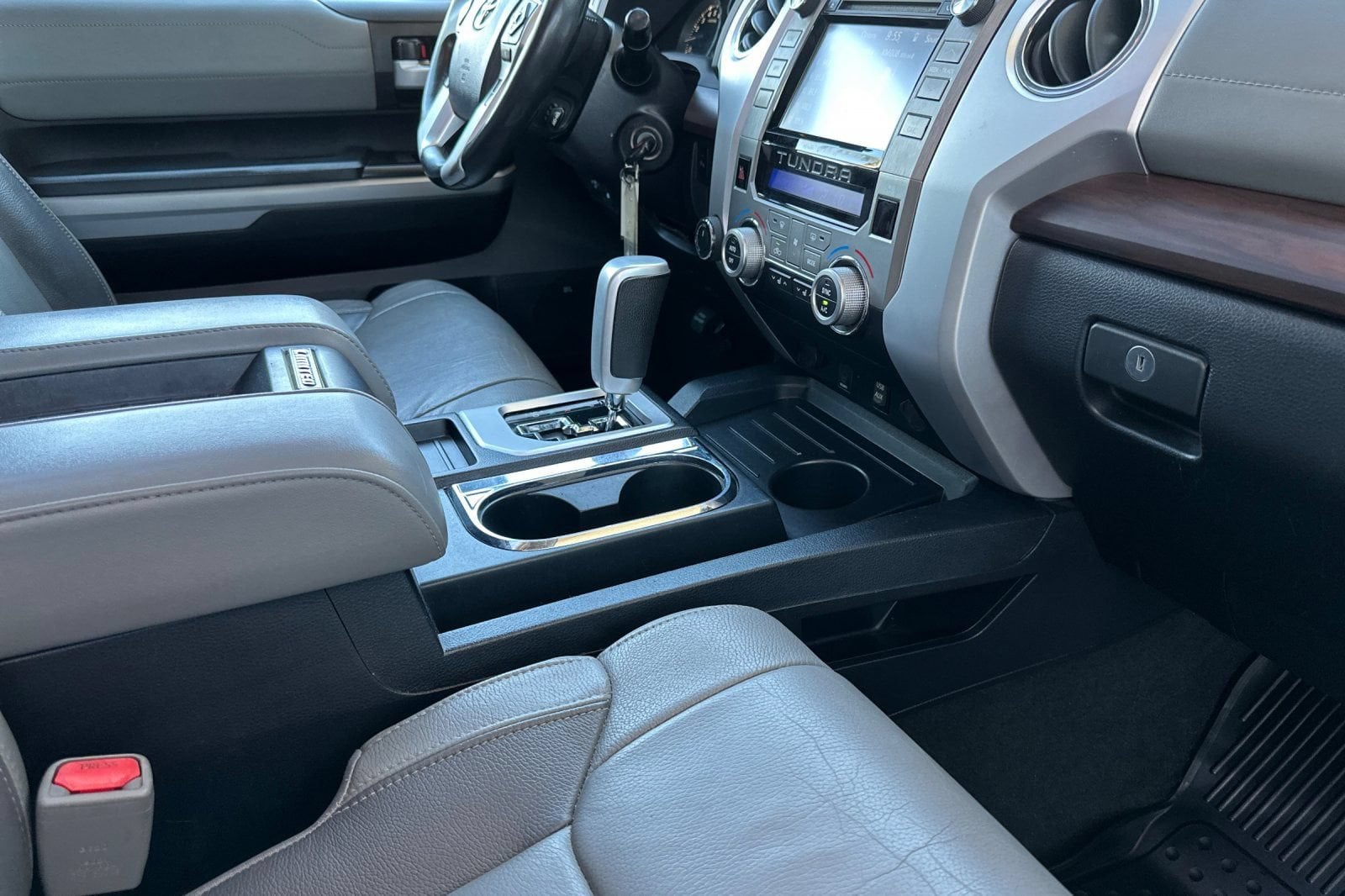 2019 Toyota Tundra Limited - Photo 16