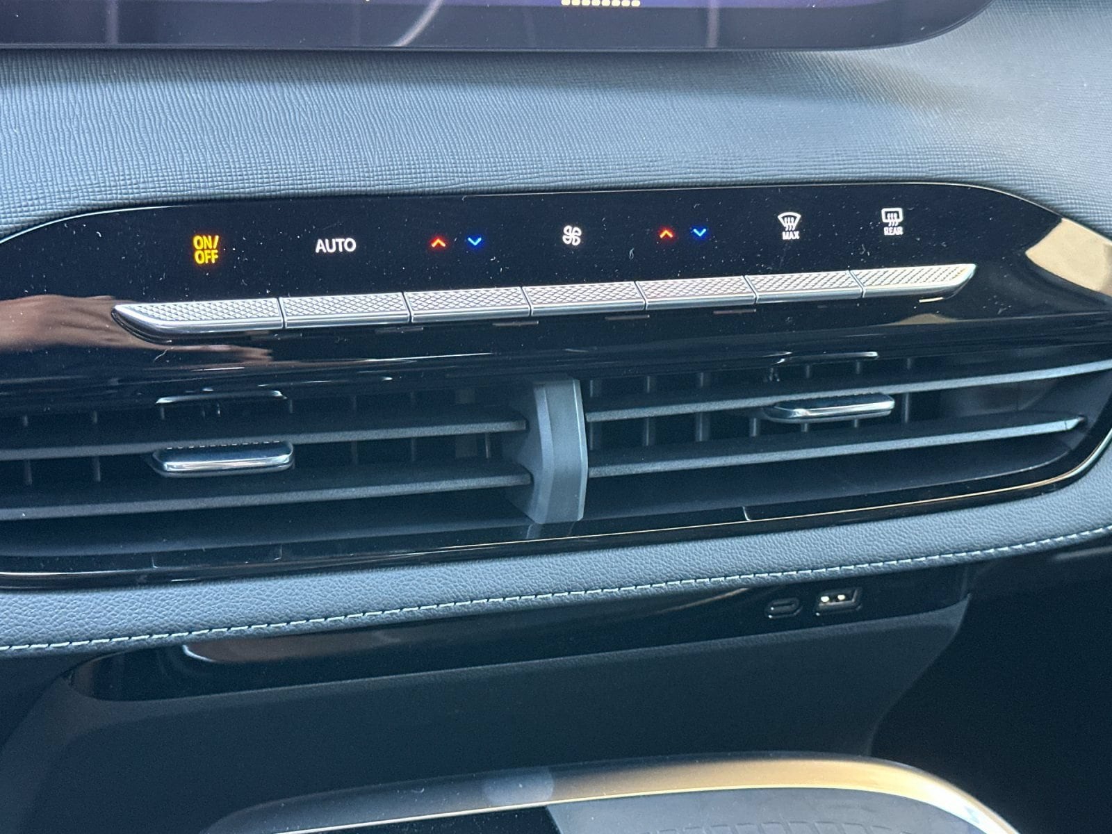 2026 Buick Enclave Sport Touring - Photo 21