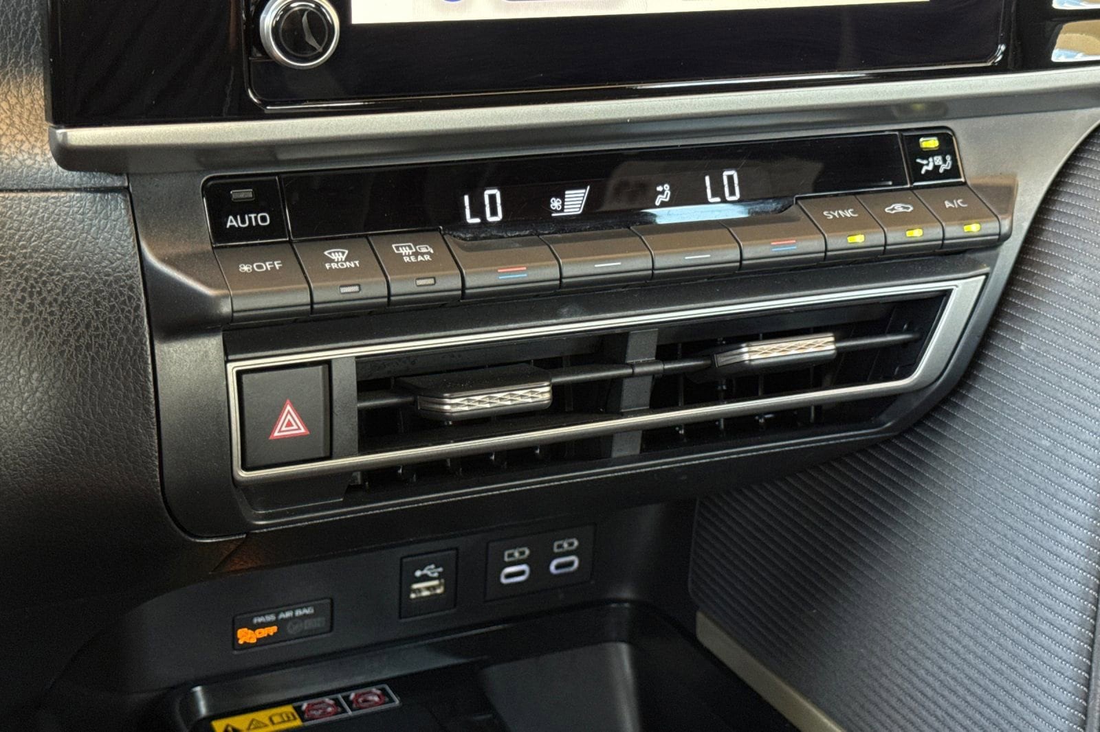 2026 Toyota Camry SE - Photo 20