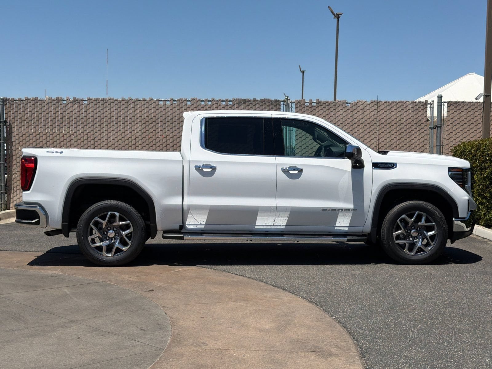 2026 GMC Sierra 1500 SLT - Photo 2