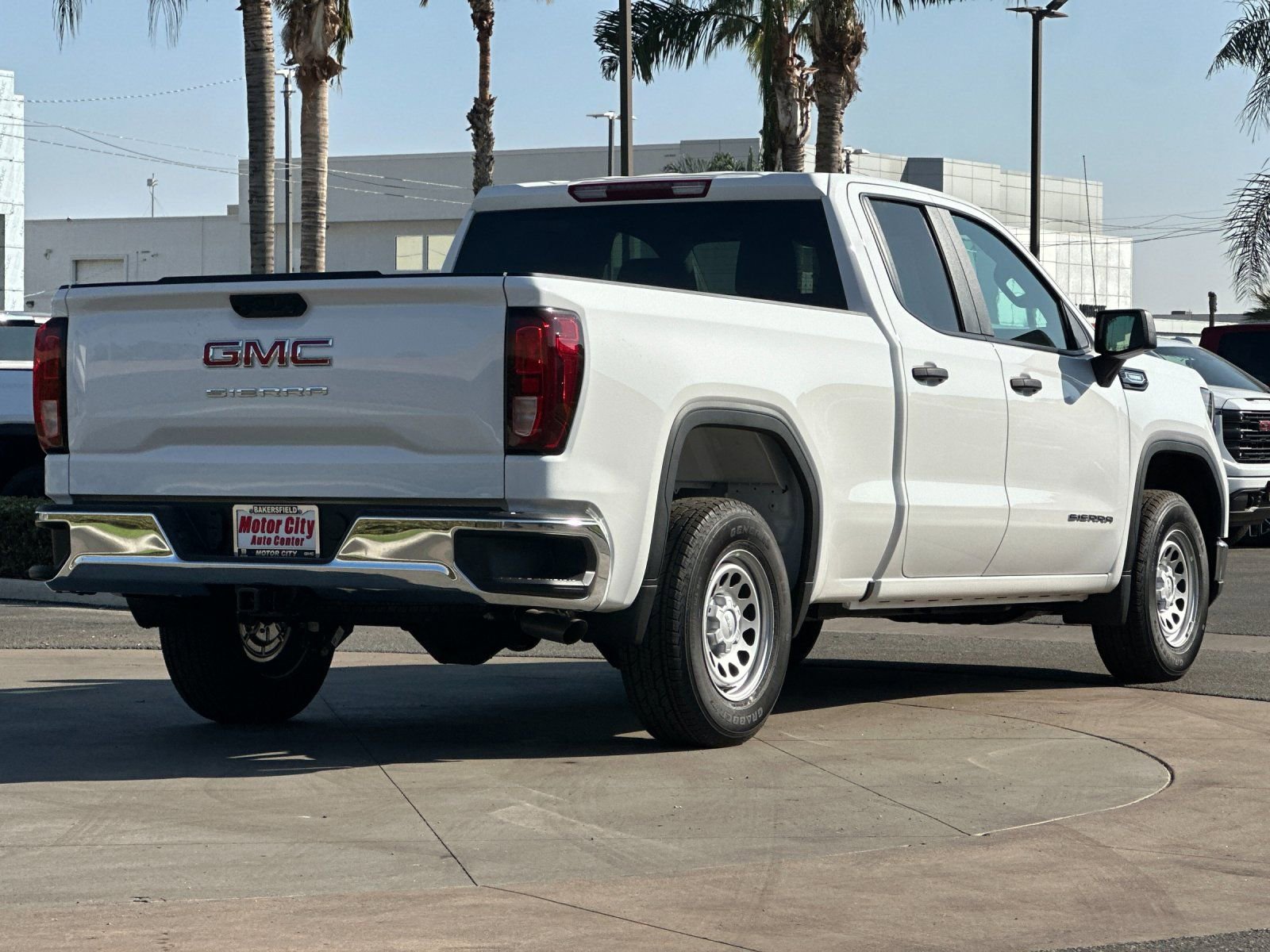 2026 GMC Sierra 1500 Pro photo 2