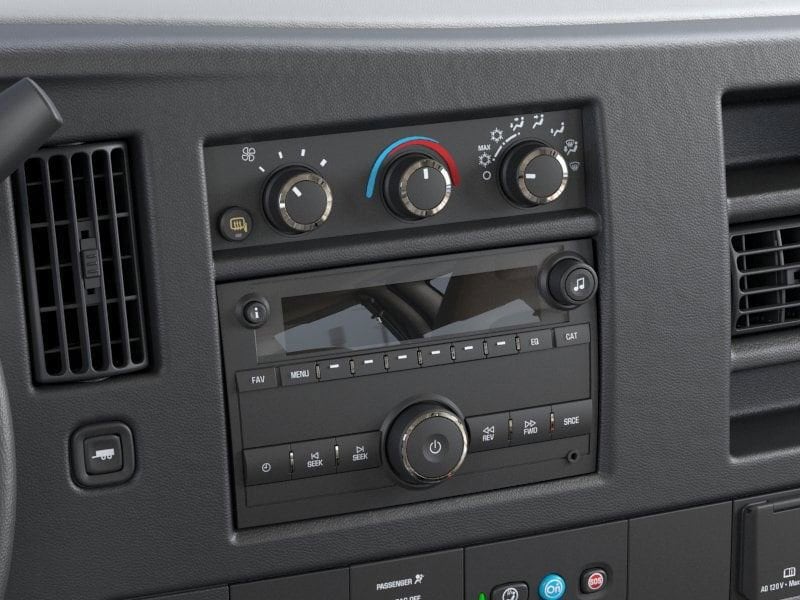 2025 GMC Savana Cargo Work Van - Photo 20