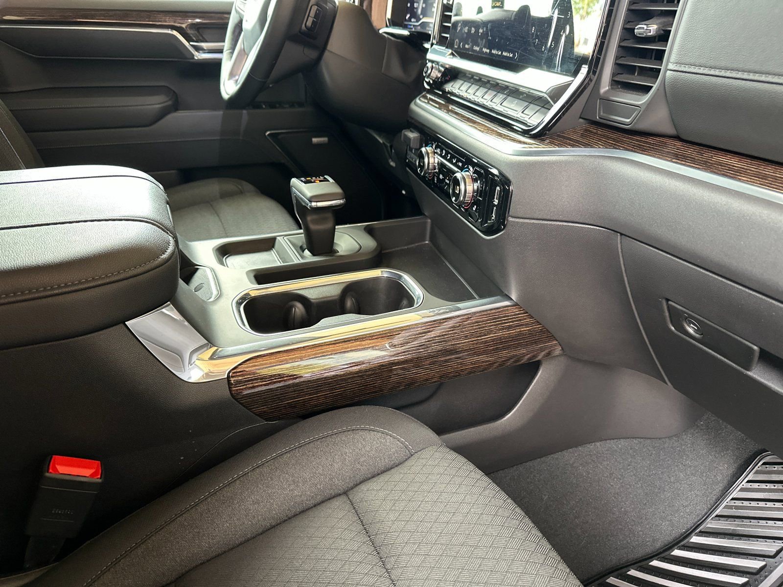 2025 GMC Sierra 1500 Elevation - Photo 15