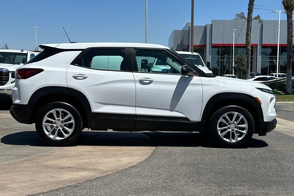Used 2025 Chevrolet Trailblazer LS SUV