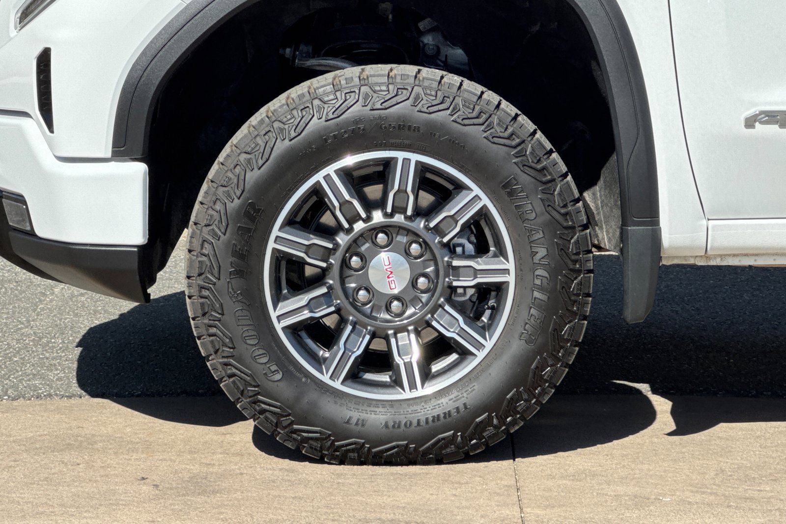 2025 GMC Sierra 1500 AT4 - Photo 26