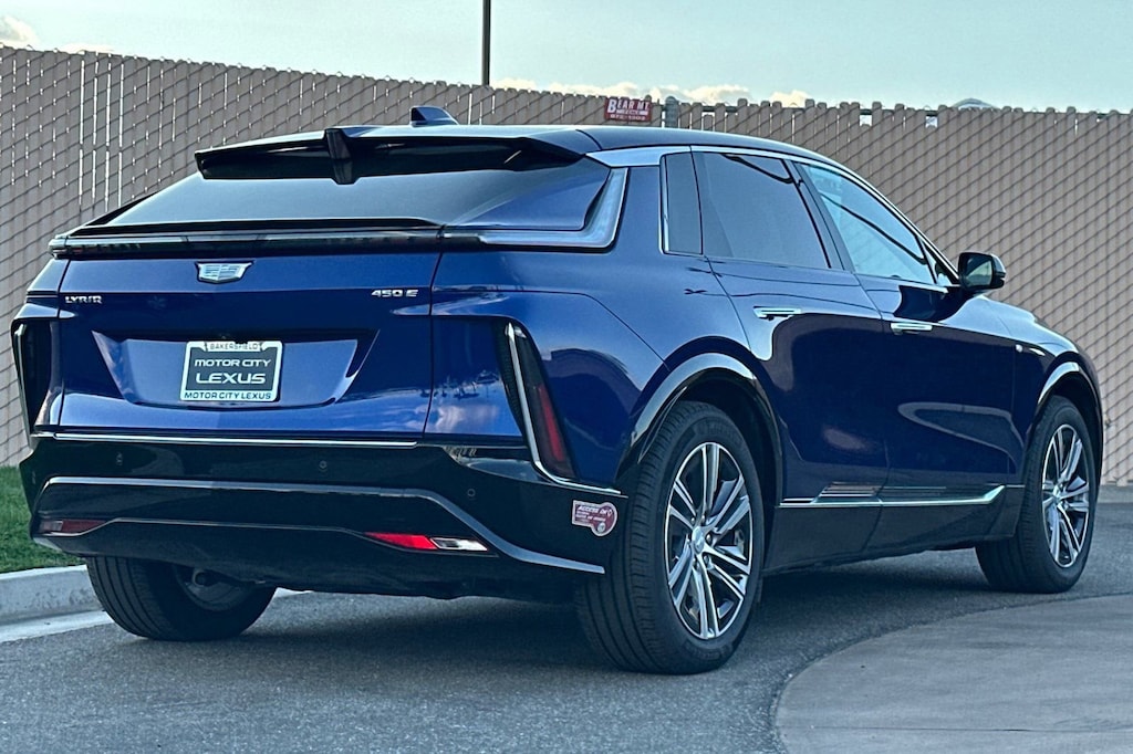 Used 2024 CADILLAC LYRIQ Luxury 1 SUV