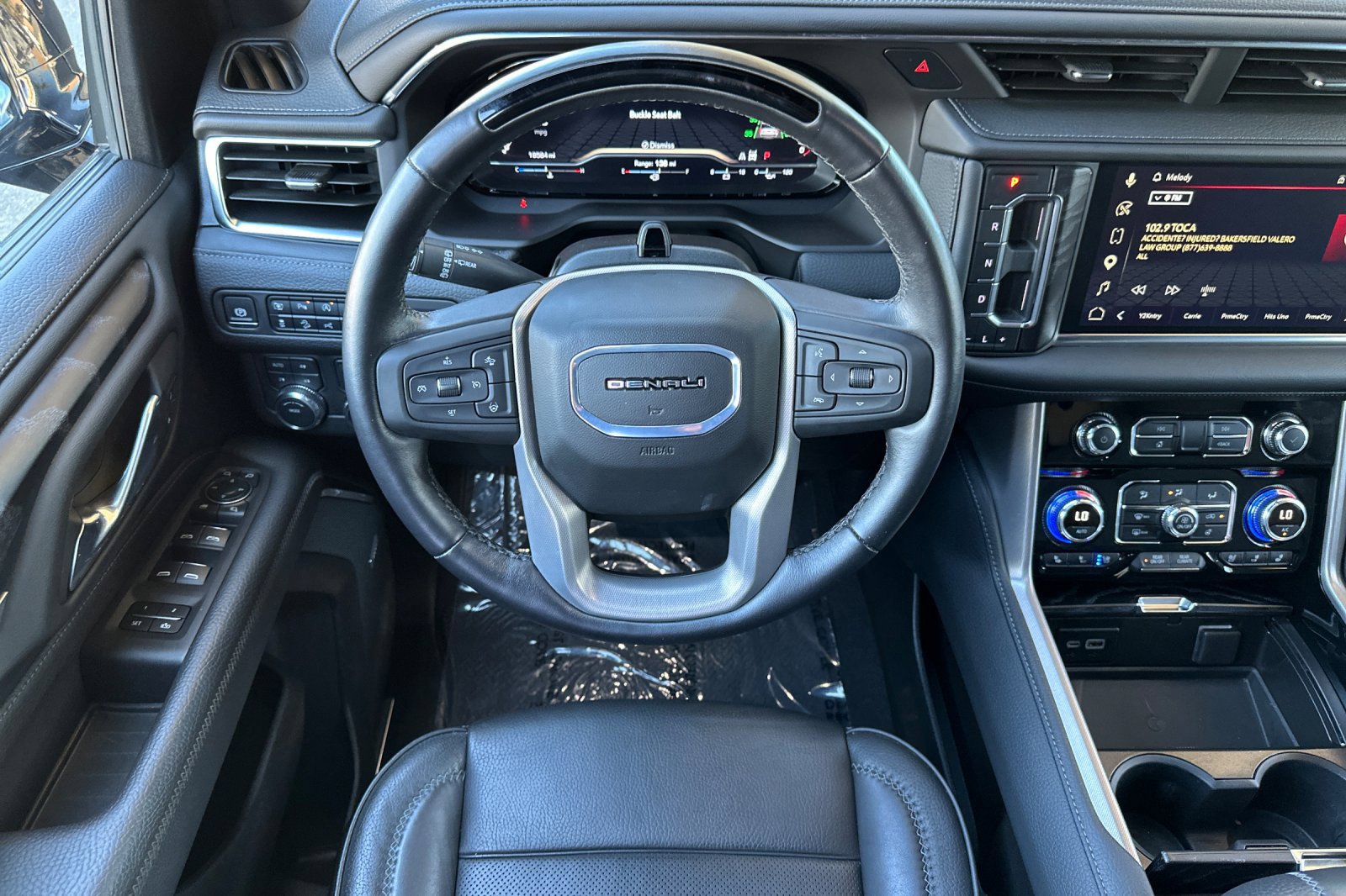 2024 GMC Yukon Denali - Photo 15
