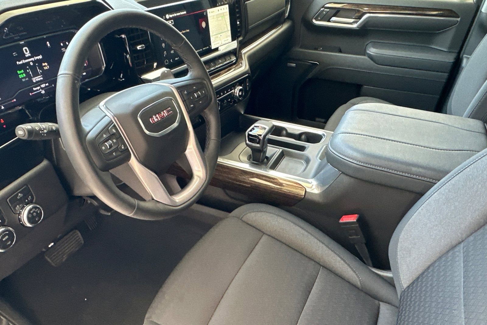 2025 GMC Sierra 1500 Elevation photo 3