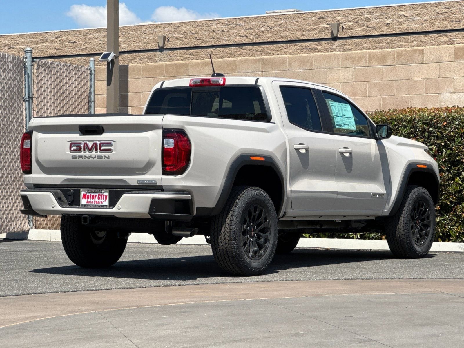 2026 GMC Canyon Elevation photo 2
