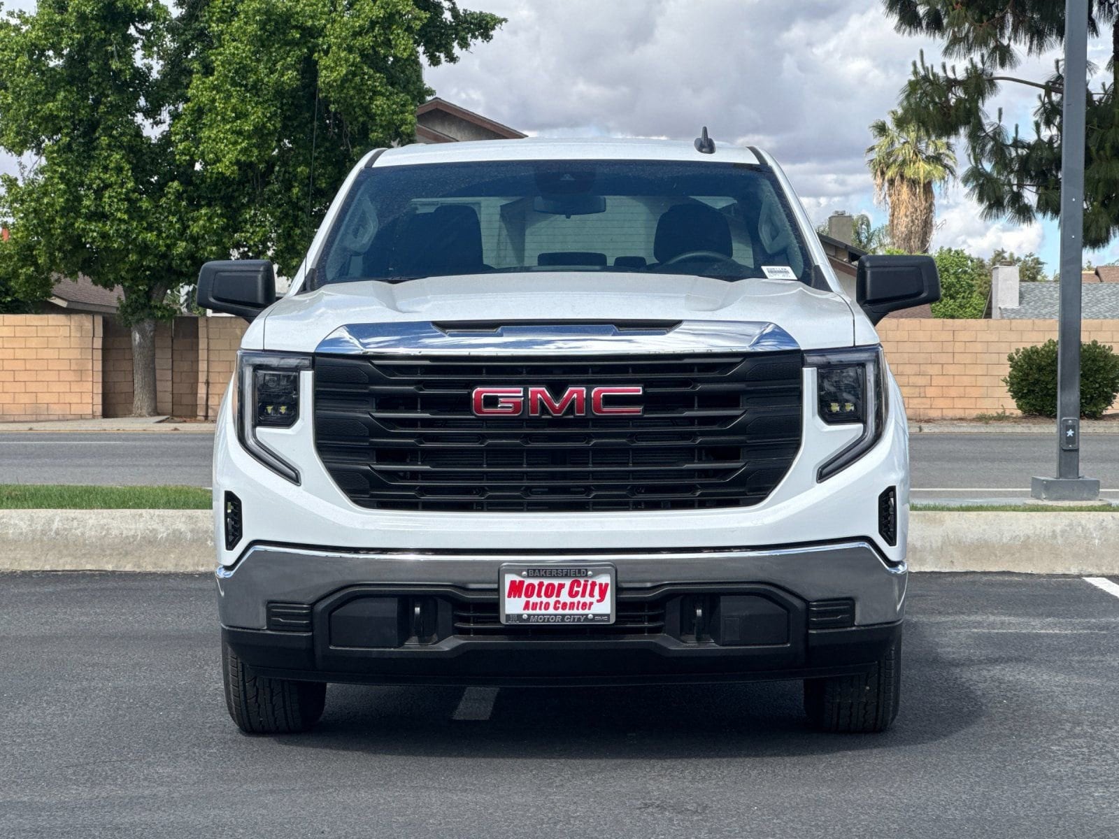 2026 GMC Sierra 1500 Pro photo 3
