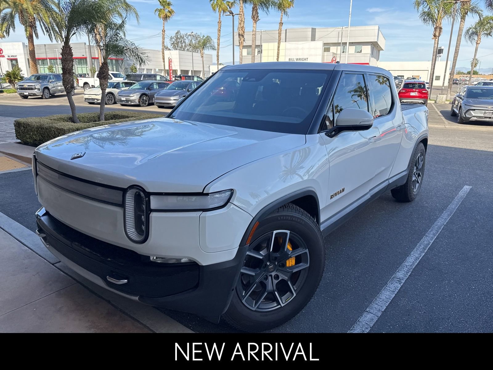 2023 Rivian R1T Adventure photo 1