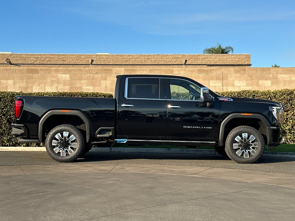 New 2025 GMC Sierra 2500 HD Denali Truck
