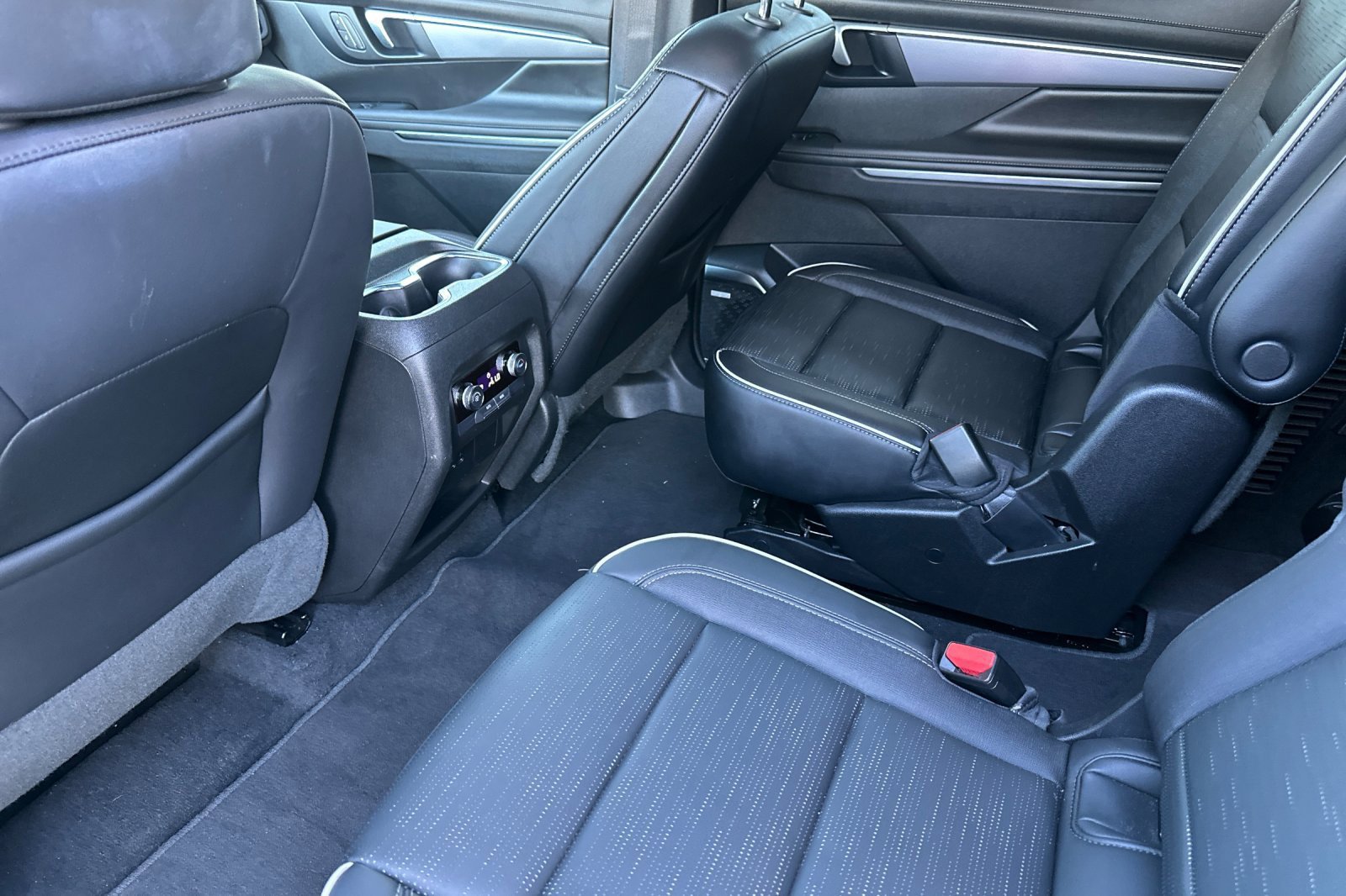 2026 Buick Enclave Sport Touring - Photo 13
