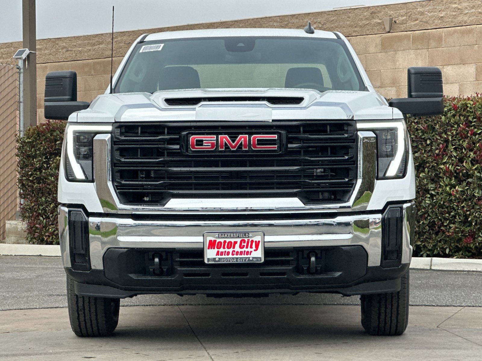 2026 GMC Sierra 2500 HD Pro photo 3