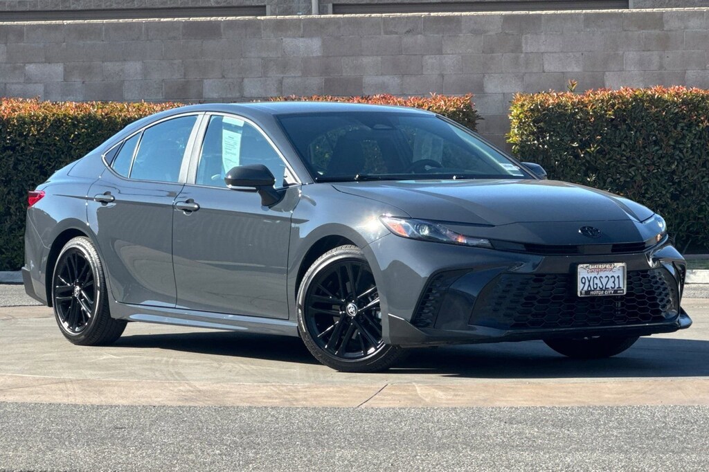 Used 2026 Toyota Camry SE Sedan