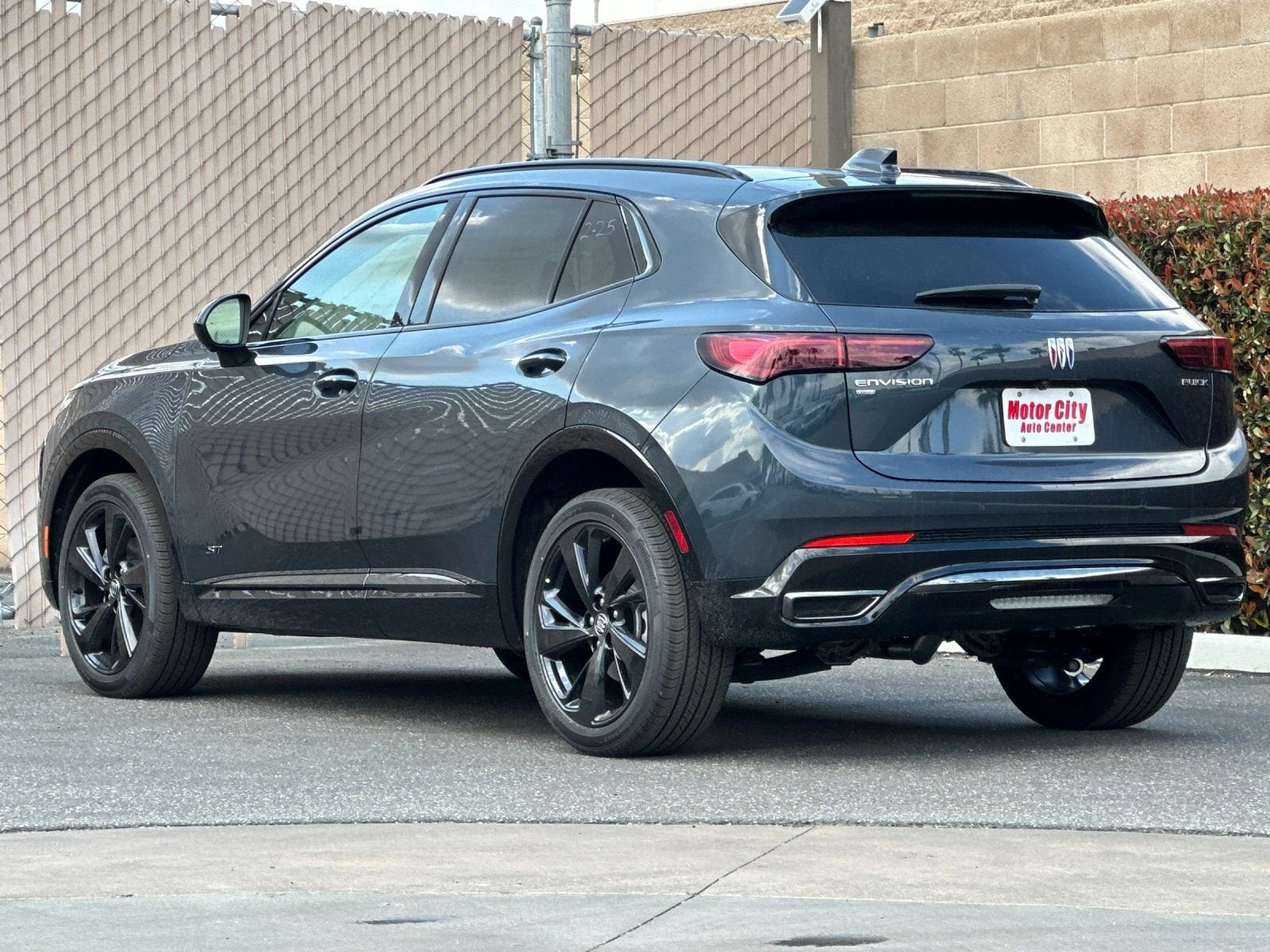 2026 Buick Envision Sport Touring photo 4