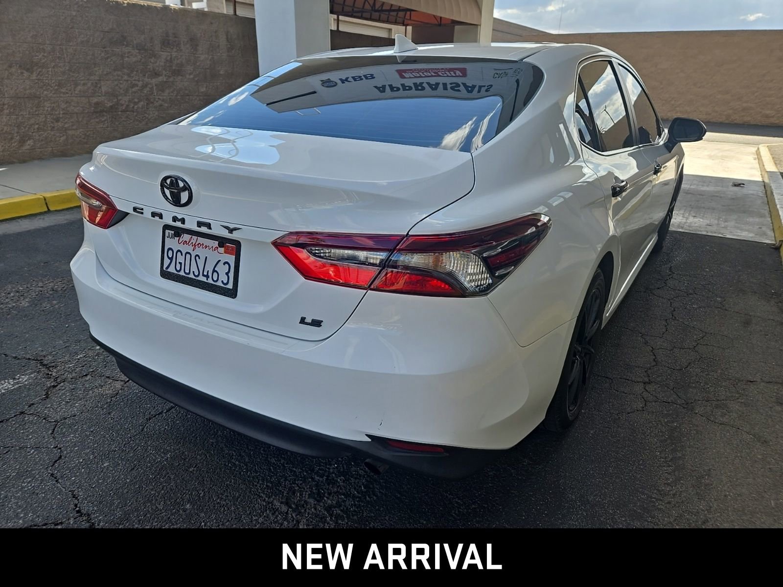 2023 Toyota Camry LE photo 4