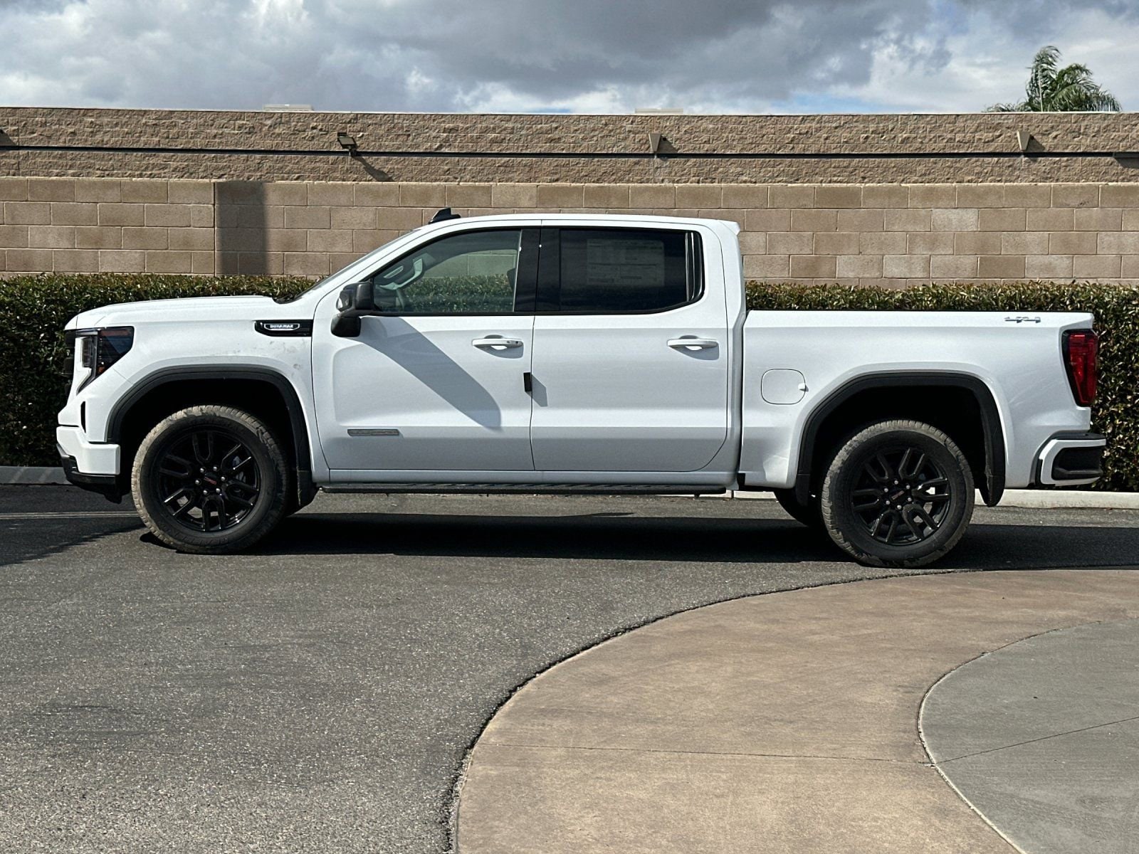 2026 GMC Sierra 1500 Elevation photo 5