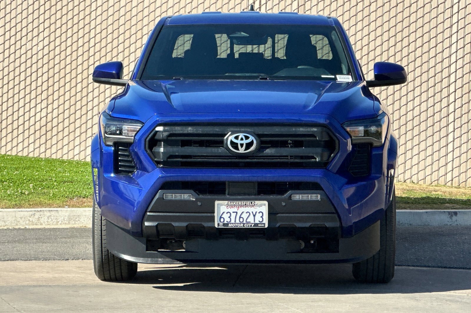 2024 Toyota Tacoma SR5 - Photo 9